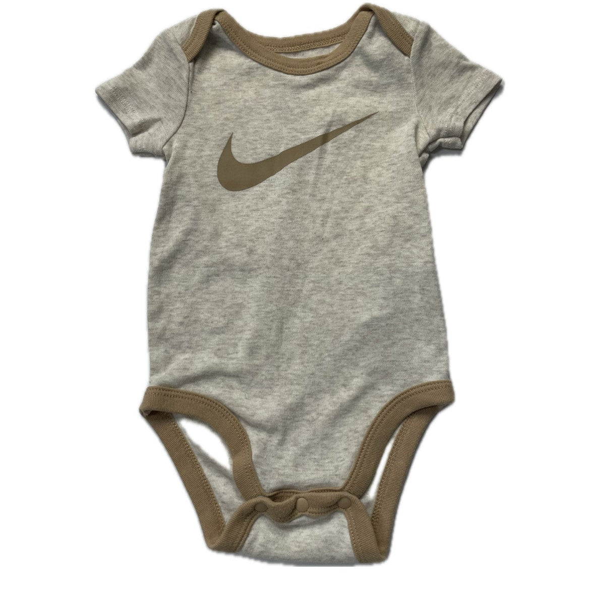 Petit ensemble Nike-0-6 mois